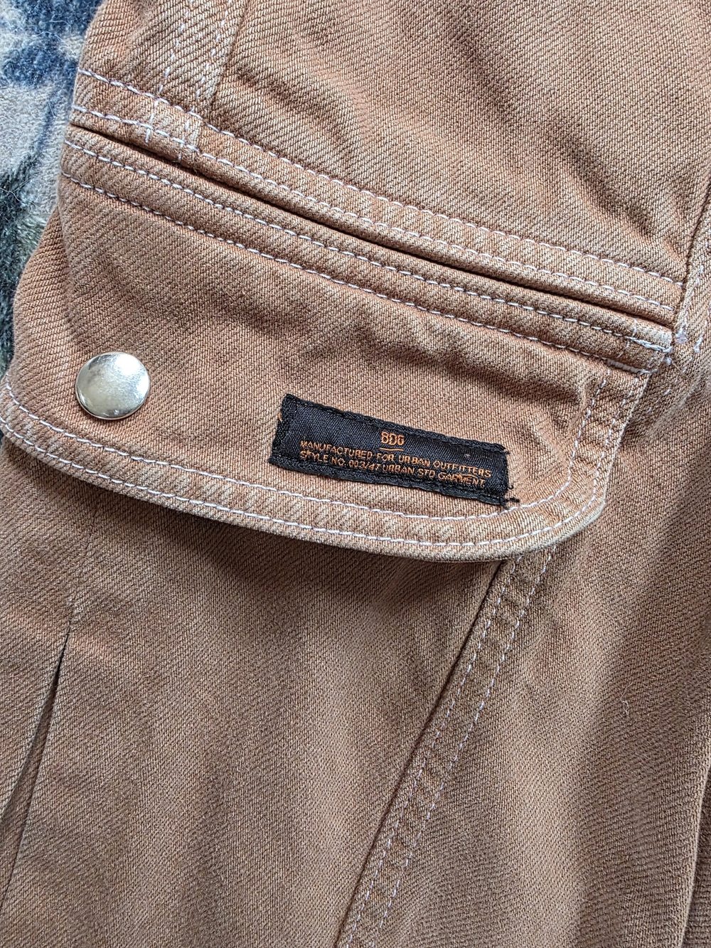 BDG High Rise Cargo Jeans in Rust - Picture 3 of 7